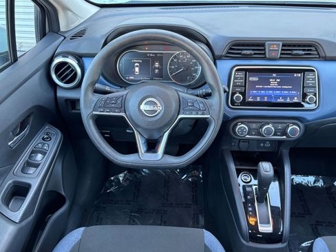 Used 2025 Nissan Versa SV FWD image 32