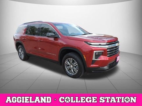 Certified 2024 Chevrolet Traverse LT image 3