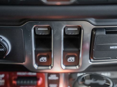 New 2026 Jeep Wrangler Rubicon AWD/4WD image 23