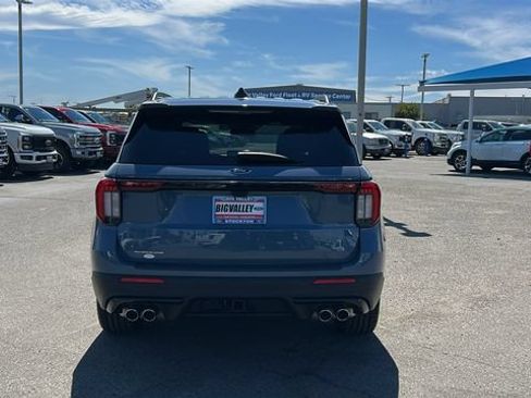 Certified 2025 Ford Explorer ST RWD image 4
