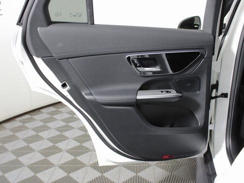 Certified 2025 Mercedes-Benz GLC 350e GLC 350e image 27