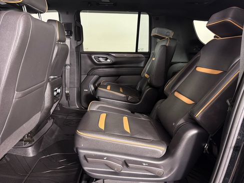 Used 2023 GMC Yukon XL AT4 w/ AT4 Premium Plus Package AWD/4WD image 21