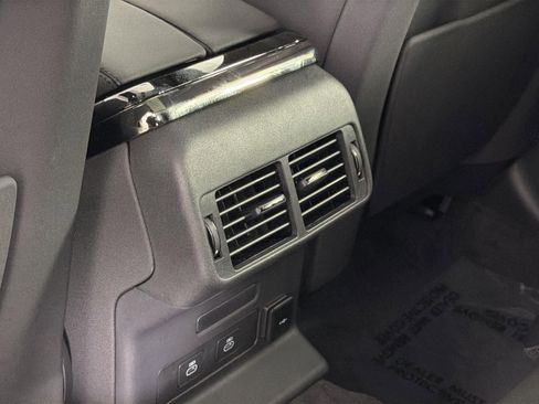 New 2026 Land Rover Range Rover Velar Dynamic SE image 28