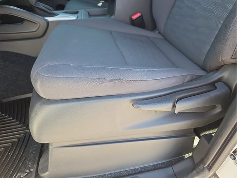 Used 2025 Nissan Frontier S AWD/4WD image 14