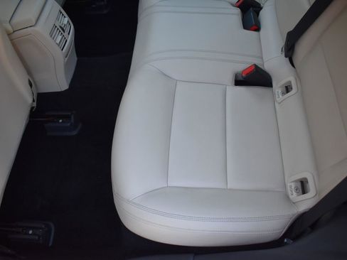 Used 2015 Mercedes-Benz CLA 250 image 37