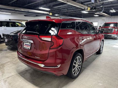 Certified 2023 GMC Terrain Denali w/ Denali Premium Package AWD/4WD image 4