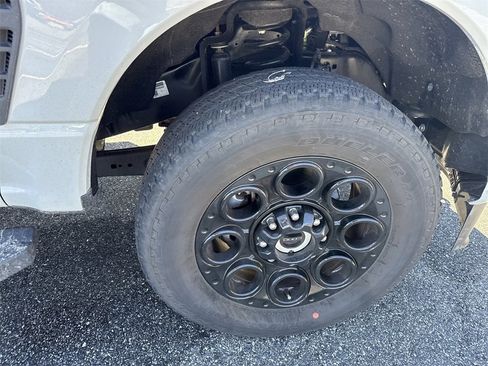 Used 2025 Ford F250 XLT w/ Black Appearance Package image 20