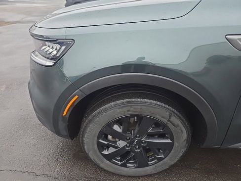 Certified 2023 Kia Sorento S image 9
