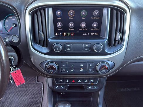 Used 2022 GMC Canyon Denali image 22