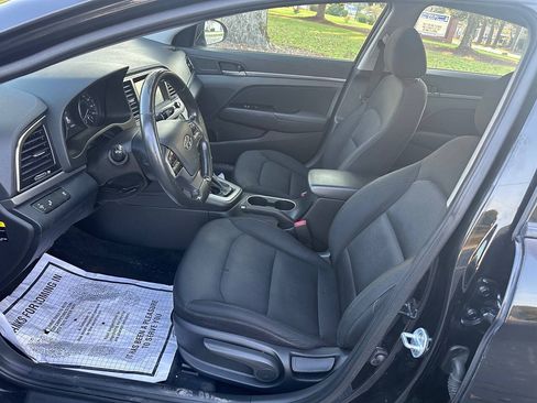 Used 2018 Hyundai Elantra Value Edition FWD image 11