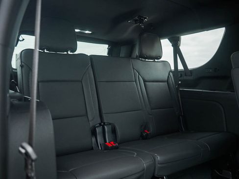 New 2026 GMC Yukon XL Denali w/ LPO, Floor Liner Package AWD/4WD image 14