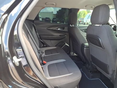 Used 2023 Chevrolet TrailBlazer LT w/ Convenience Package FWD image 15
