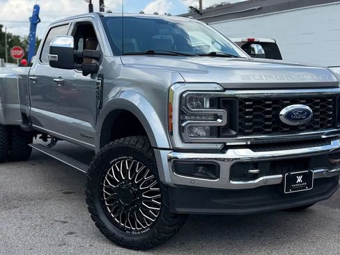 Used 2023 Ford F450 Lariat w/ Lariat Ultimate Package AWD/4WD image 4