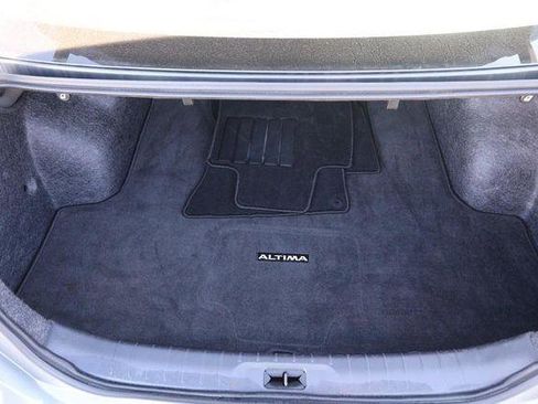 Used 2025 Nissan Altima 2.5 SV image 7