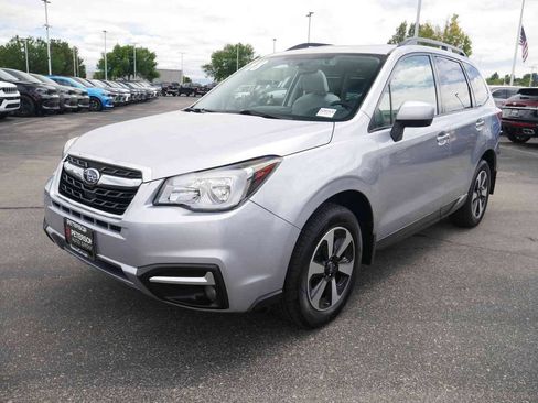 Used 2018 Subaru Forester 2.5i Premium AWD/4WD image 4