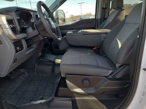 Used 2024 Ford F250 XL w/ STX Appearance Package image 19