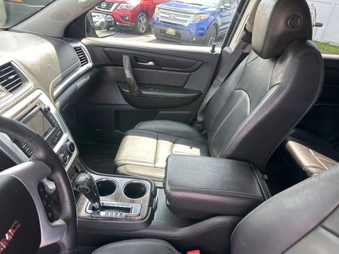Used 2017 GMC Acadia Limited SLT AWD/4WD image 24