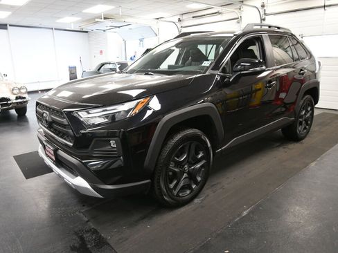 Used 2024 Toyota RAV4 Adventure AWD/4WD image 3