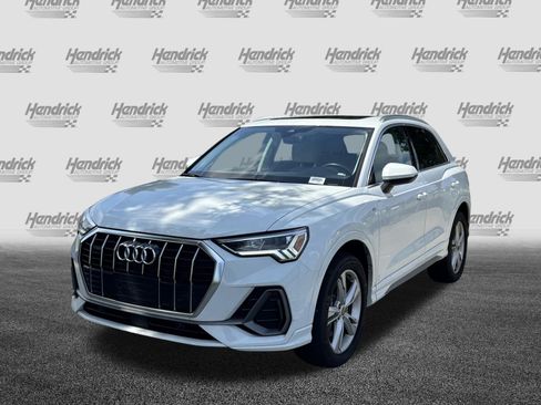 Used 2023 Audi Q3 2.0T Premium Plus w/ Premium Plus Package AWD/4WD image 5