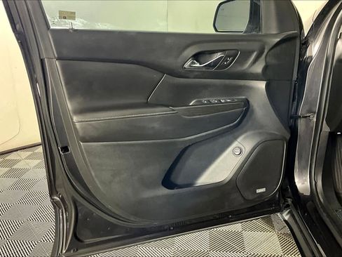 Used 2017 GMC Acadia SLT FWD image 21