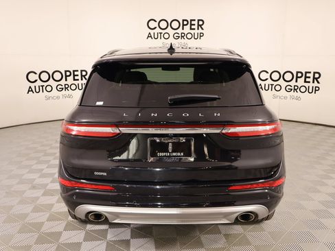Used 2022 Lincoln Corsair AWD w/ Premium Package image 23