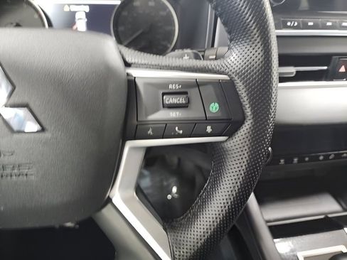 Used 2024 Mitsubishi Outlander SE Black Edition AWD/4WD image 29
