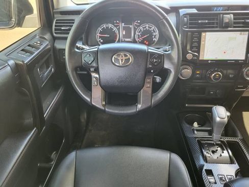 Used 2020 Toyota 4Runner TRD Off-Road Premium w/ Moonroof Package AWD/4WD image 25