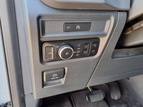 Used 2025 Ford F150 XLT w/ Equipment Group 302A MID RWD image 23