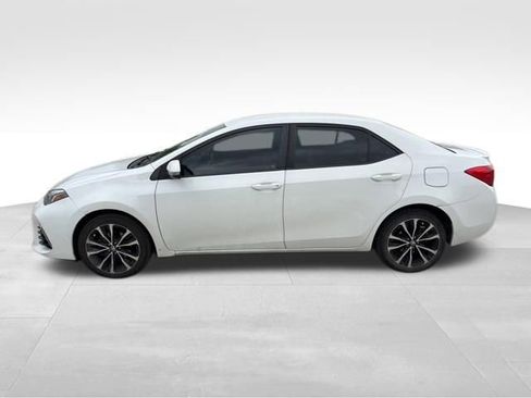 Used 2017 Toyota Corolla SE FWD image 6