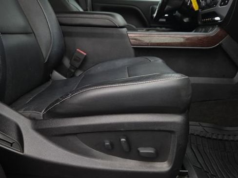 Used 2018 GMC Sierra 1500 SLT AWD/4WD image 16