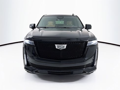 Used 2022 Cadillac Escalade ESV Sport w/ Touring Package image 2