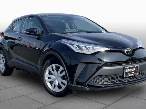 Used 2020 Toyota C-HR LE FWD image 3