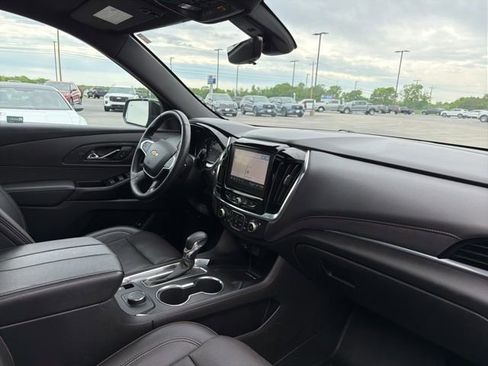 Used 2023 Chevrolet Traverse High Country AWD/4WD image 27