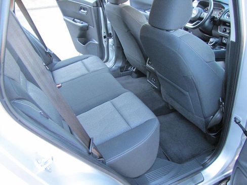 Used 2024 Nissan Rogue SV FWD image 23