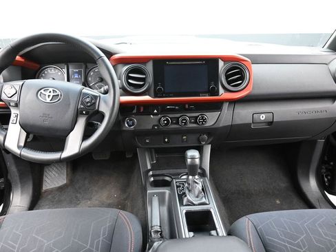 Used 2017 Toyota Tacoma TRD Sport w/ Tow Package image 14