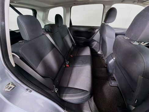 Used 2017 Subaru Forester 2.5i Premium AWD/4WD image 28