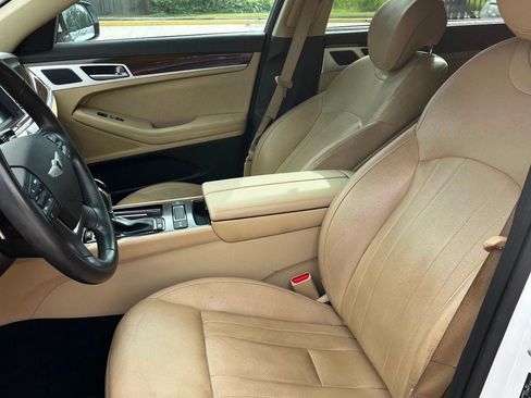 Used 2015 Hyundai Genesis 3.8 w/ Option Group 02 RWD image 13