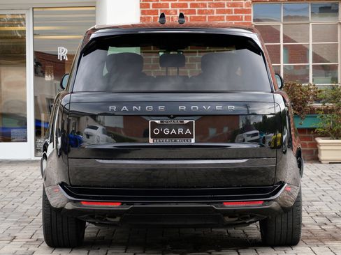 Used 2024 Land Rover Range Rover Long Wheelbase Autobiography AWD/4WD image 9