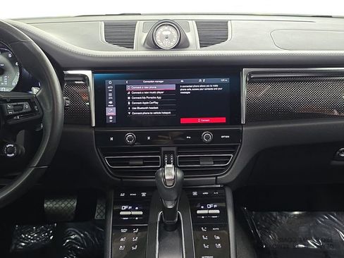 Used 2023 Porsche Macan S image 16