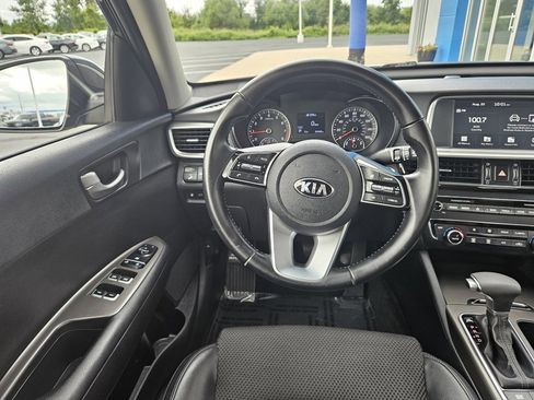Used 2019 Kia Optima S image 17