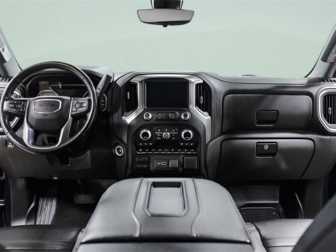 Used 2022 GMC Sierra 3500 Denali w/ Denali Ultimate Package image 9