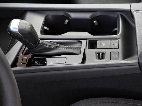 Used 2026 Nissan Sentra SV w/ Floor Mat Package FWD image 14