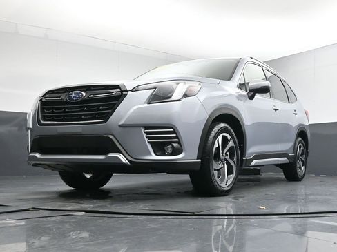 Used 2022 Subaru Forester Touring image 37