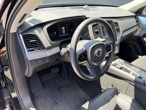 Certified 2023 Volvo XC90 B6 Ultimate w/ Lounge Package AWD/4WD image 4