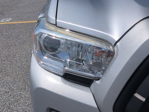 Certified 2020 Toyota Tacoma SR w/ SR Convenience Package RWD image 10