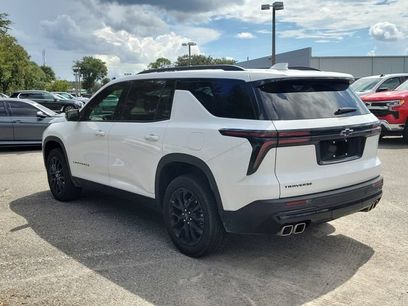 Used 2025 Chevrolet Traverse LT w/ Midnight/Sport Edition