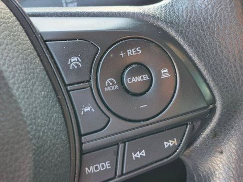 Used 2024 Toyota Corolla LE FWD image 11