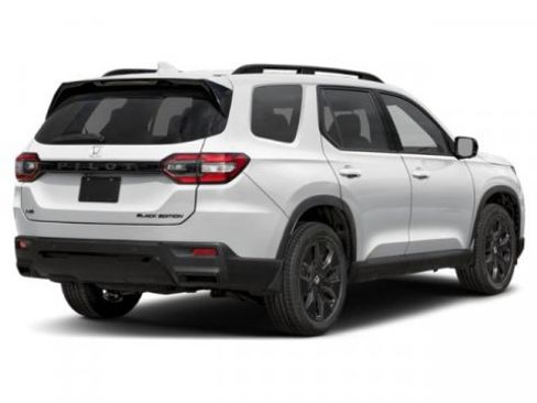New 2026 Honda Pilot Black Edition image 2