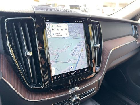 Certified 2023 Volvo XC60 B5 Plus image 23