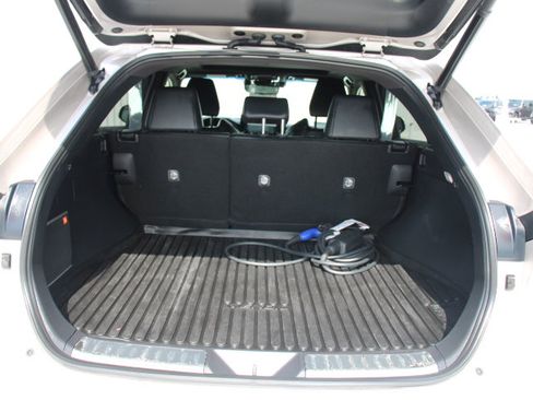 Used 2022 Toyota Venza Limited w/ Advanced Technology Package AWD/4WD image 15